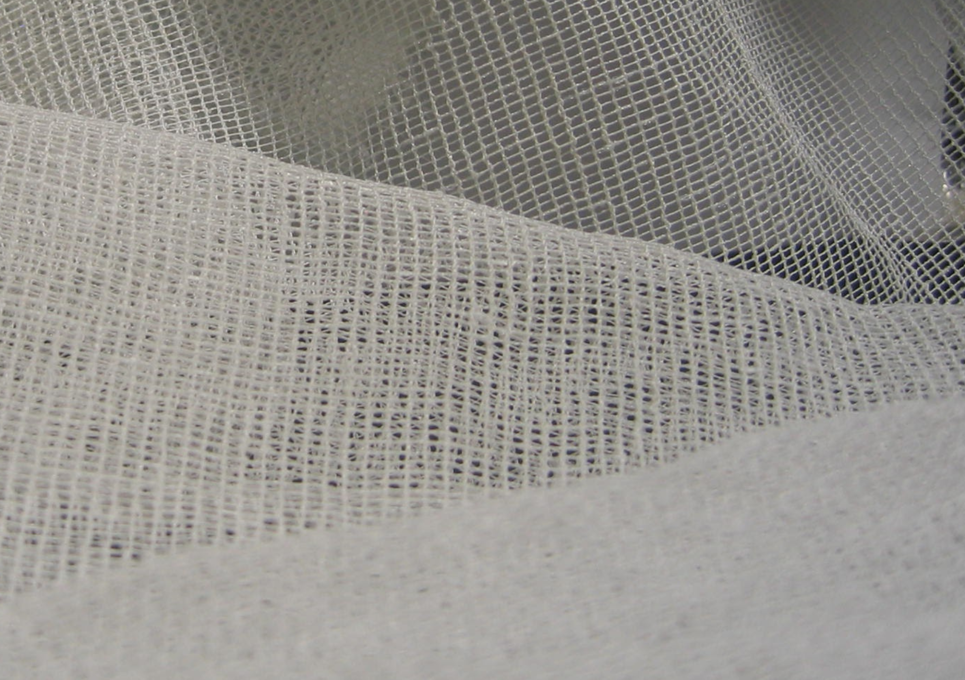 An image of the unwoven mesh for Venetian Plastering.